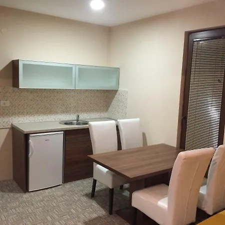 Grand Casa * Pale