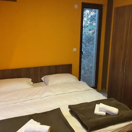 Grand Casa Pale